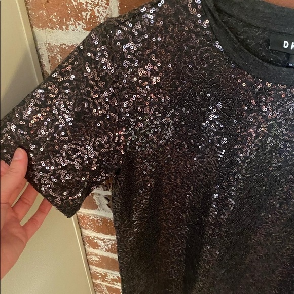 NWT DKNY black sequin short sleeve top - Picture 8 of 8